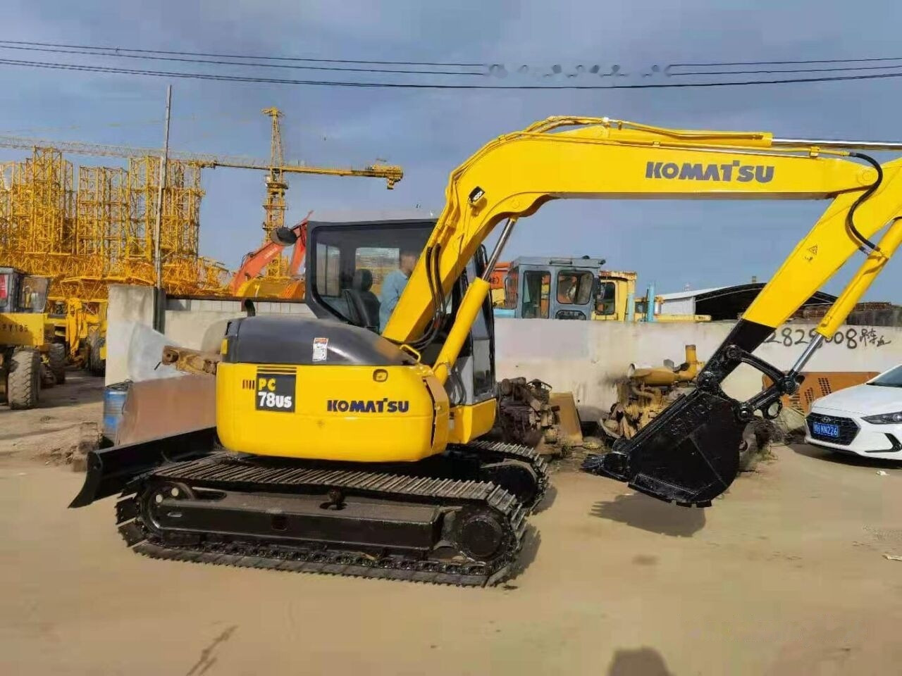 Komatsu PC78US - Minigrävmaskin: bild 1 Komatsu PC78US - Minigrävmaskin: bild 1