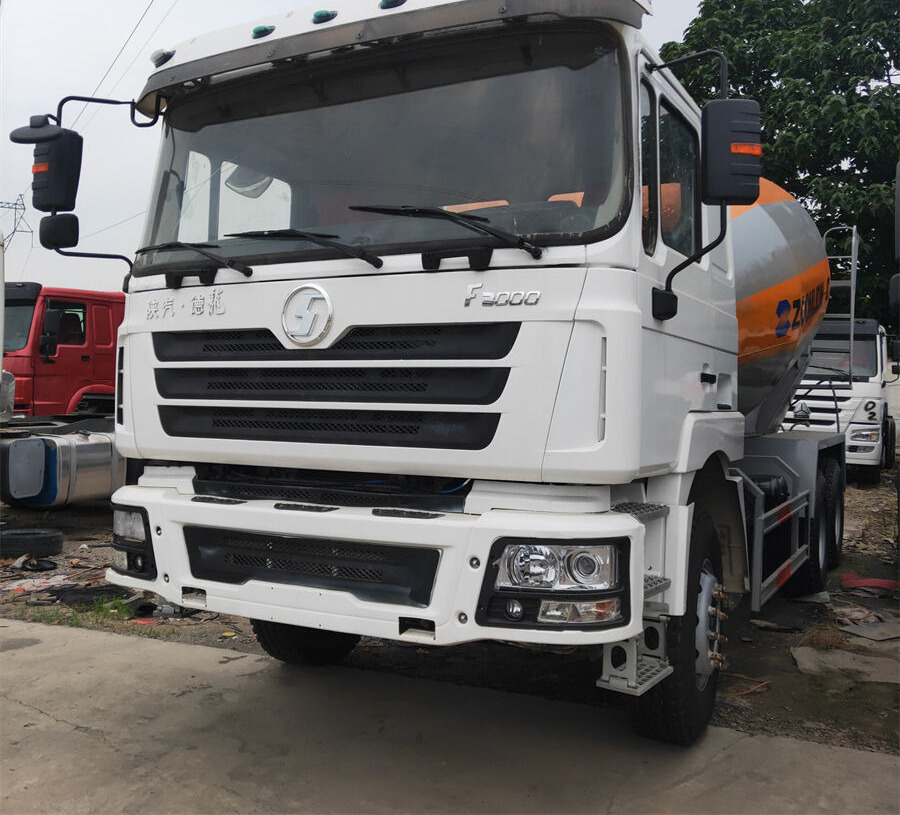 Shacman F3000 - Betongbil: bild 1 Shacman F3000 - Betongbil: bild 1