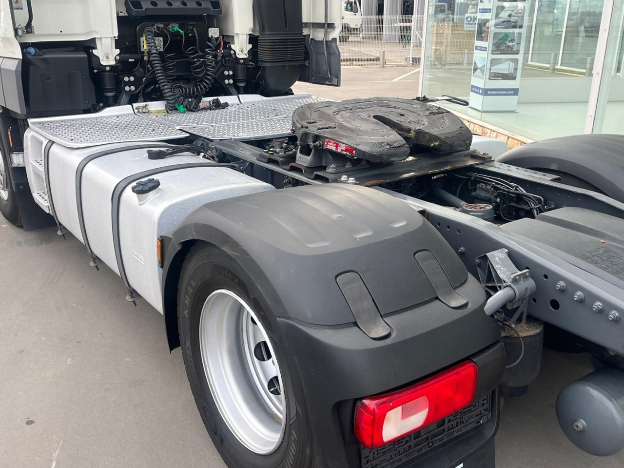 Cabeza Tractora DAF 480 AUTOMATICA CON INTARDER - Dragbil: bild 5 Cabeza Tractora DAF 480 AUTOMATICA CON INTARDER - Dragbil: bild 5