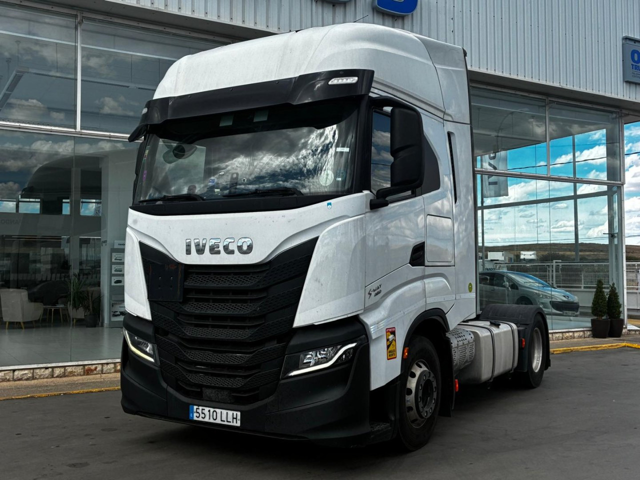 Cabeza Tractora IVECO 460 AUTOMATICO INTARDER ADR - Dragbil: bild 1 Cabeza Tractora IVECO 460 AUTOMATICO INTARDER ADR - Dragbil: bild 1