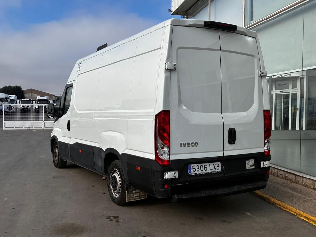 Frigorífico IVECO 35S16 V FRIGORÍFICA 12m3 - Kylbil: bild 4 Frigorífico IVECO 35S16 V FRIGORÍFICA 12m3 - Kylbil: bild 4