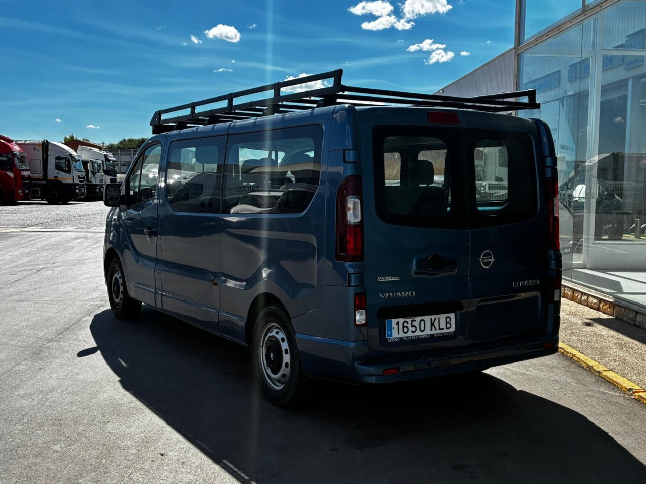 Furgón Opel Vivaro 9 Plazas - Skåpbil: bild 4 Furgón Opel Vivaro 9 Plazas - Skåpbil: bild 4