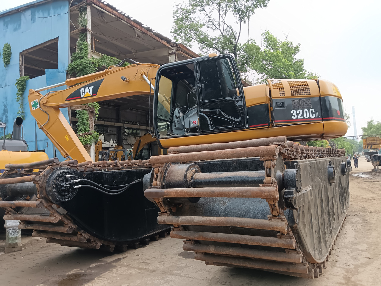 CATERPILLAR 320CL CAT DREDGER - Flytande grävmaskin: bild 4 CATERPILLAR 320CL CAT DREDGER - Flytande grävmaskin: bild 4