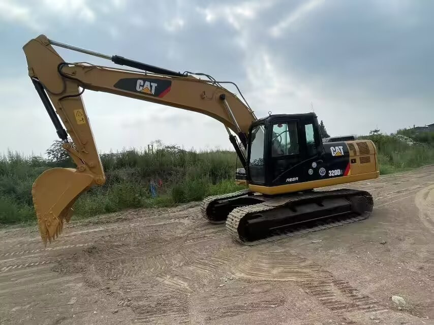 CATERPILLAR 320D2 L CAT 320D 2 L - Bandgrävare: bild 4 CATERPILLAR 320D2 L CAT 320D 2 L - Bandgrävare: bild 4