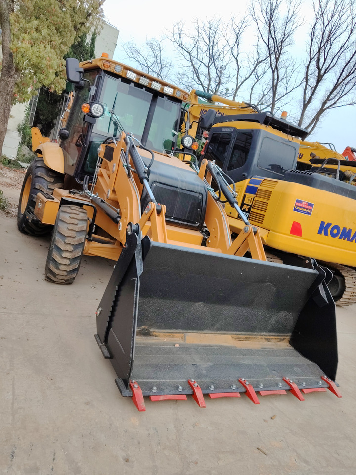 CATERPILLAR 420F CAT - Grävlastare: bild 2 CATERPILLAR 420F CAT - Grävlastare: bild 2