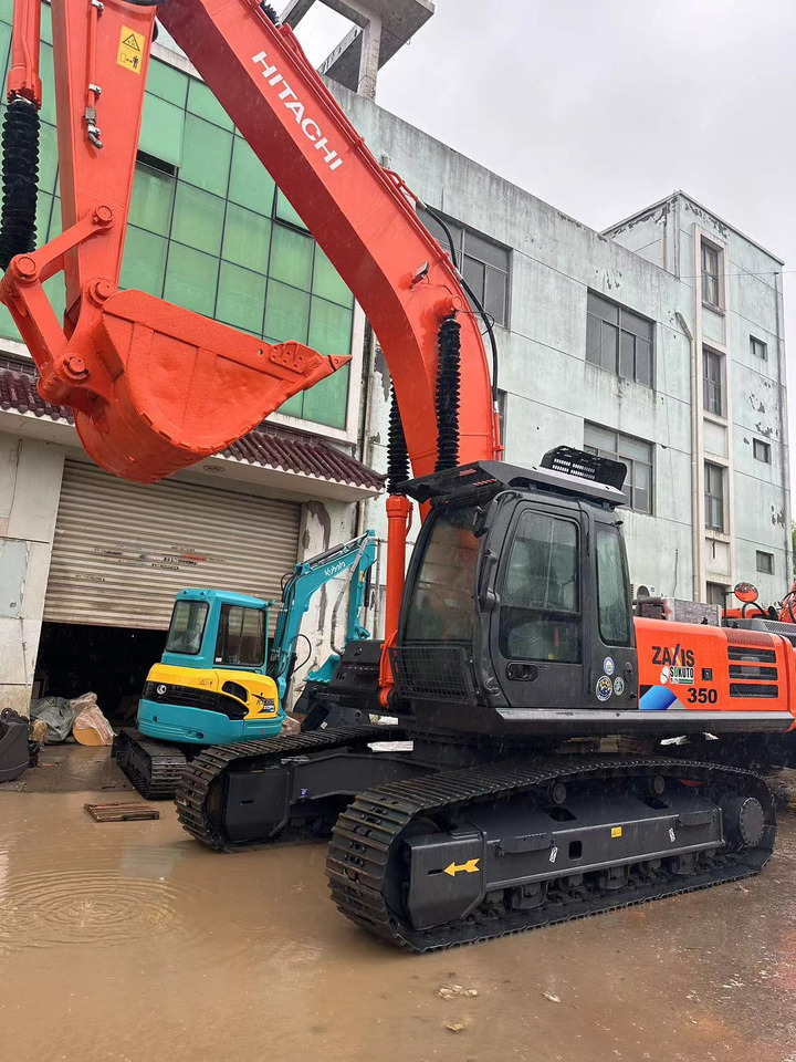 HITACHI ZX350 - Bandgrävare: bild 2 HITACHI ZX350 - Bandgrävare: bild 2