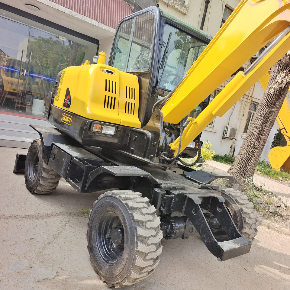 HYUNDAI R60W-7 - Grävmaskin på däck: bild 4 HYUNDAI R60W-7 - Grävmaskin på däck: bild 4