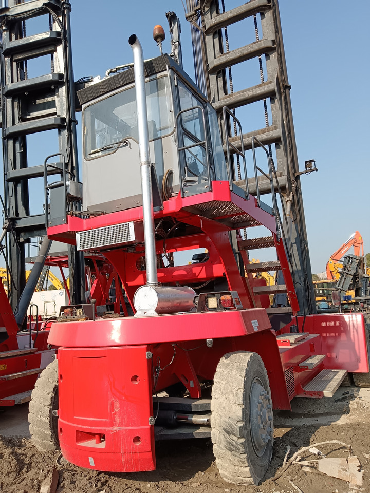 KALMAR DCE90 - Reachstacker: bild 2 KALMAR DCE90 - Reachstacker: bild 2