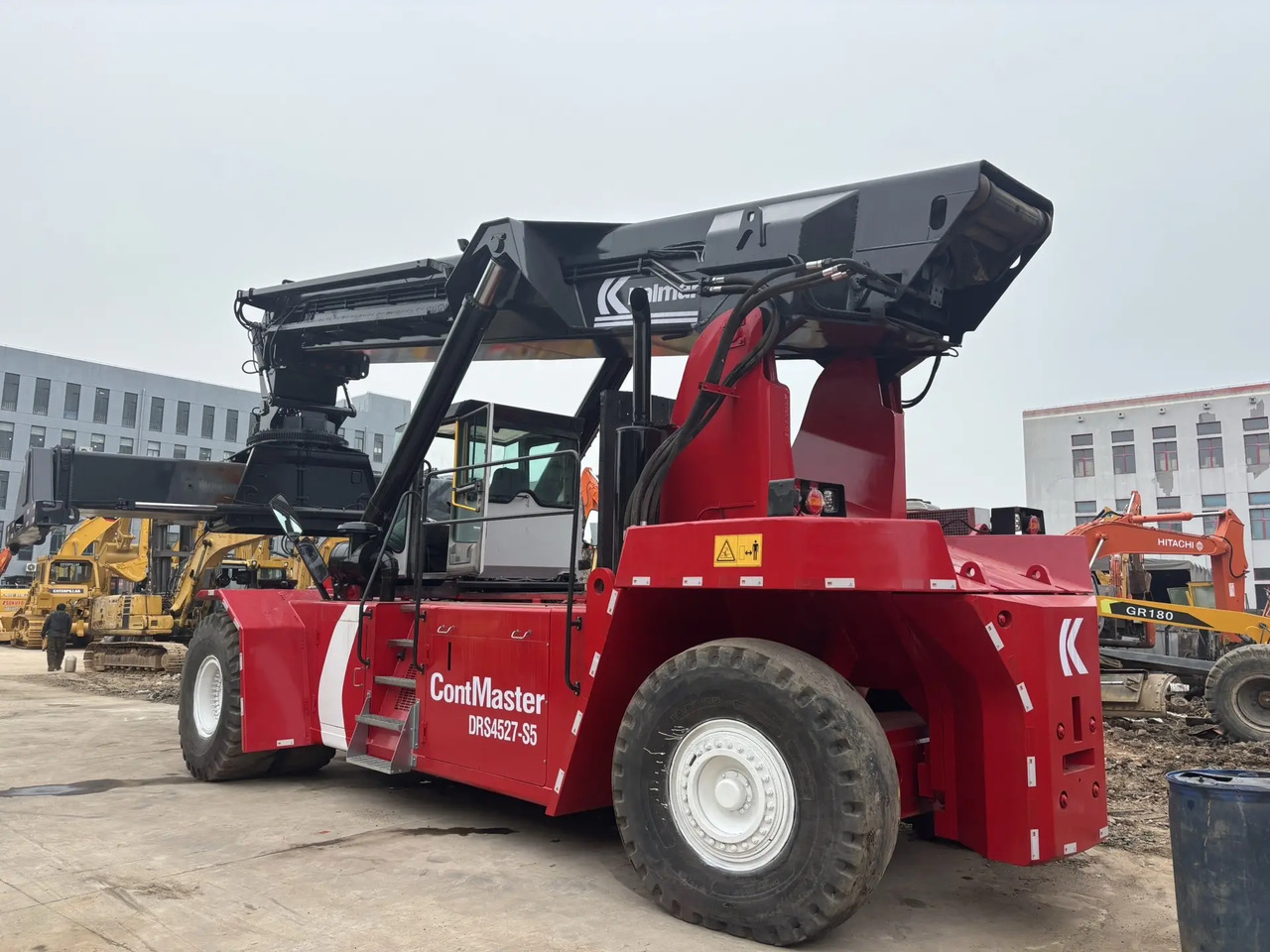 KALMAR DRS 4527 - S5 DRF450 DRT 450 45TON CONTAINER HANDLER - Reachstacker: bild 3 KALMAR DRS 4527 - S5 DRF450 DRT 450 45TON CONTAINER HANDLER - Reachstacker: bild 3