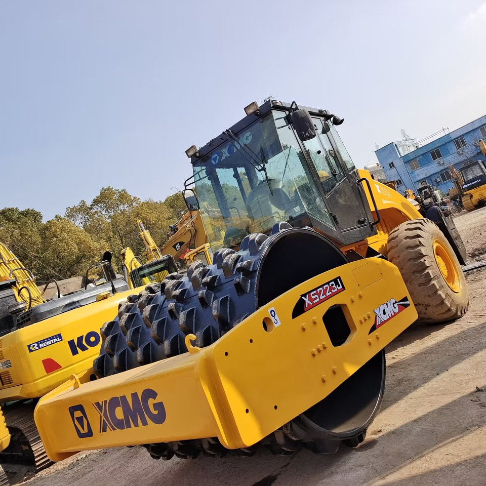 XCMG XS223J Goat Horn Vibratory Roller Compactor - Asfaltvält: bild 5 XCMG XS223J Goat Horn Vibratory Roller Compactor - Asfaltvält: bild 5