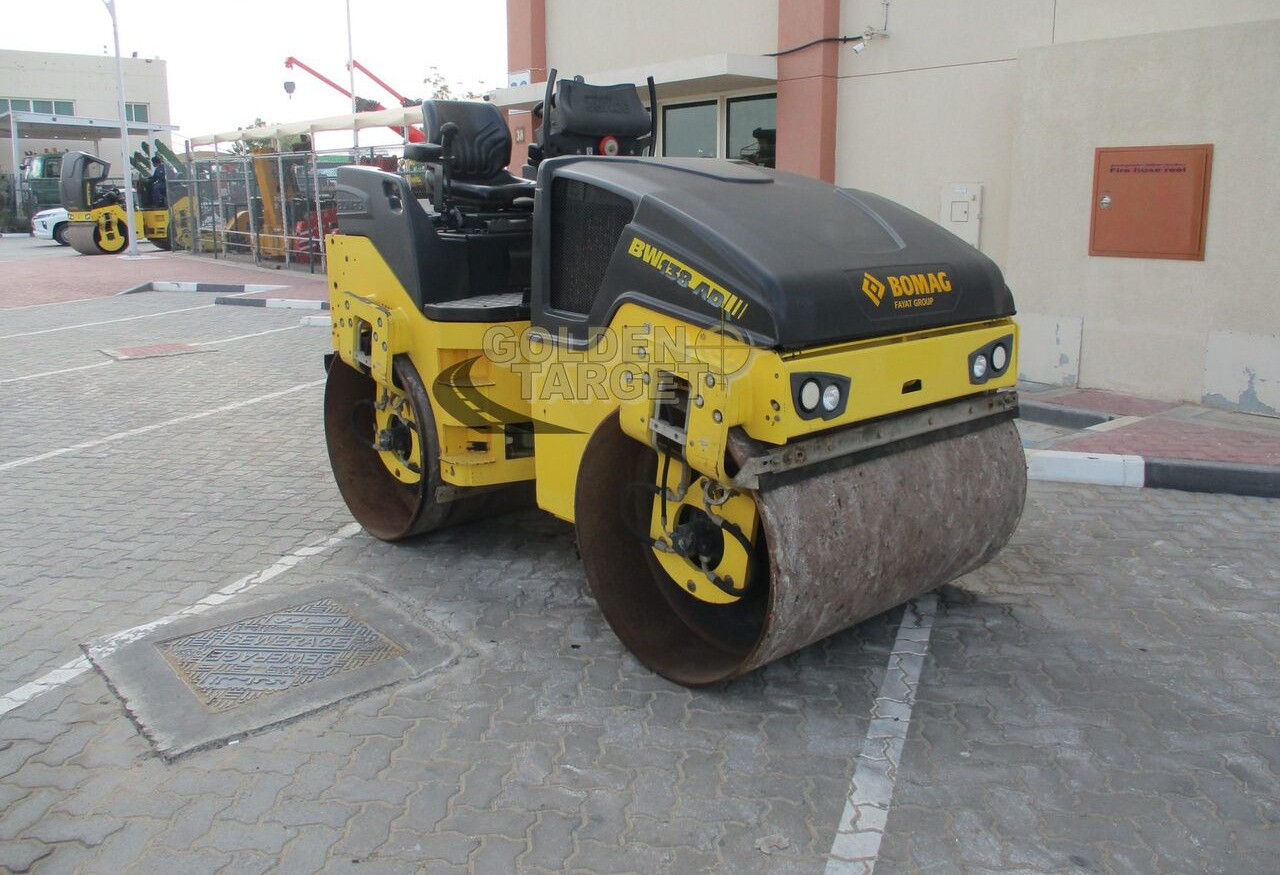 BOMAG BW138 AD-5 Roller - Asfaltvält: bild 1 BOMAG BW138 AD-5 Roller - Asfaltvält: bild 1