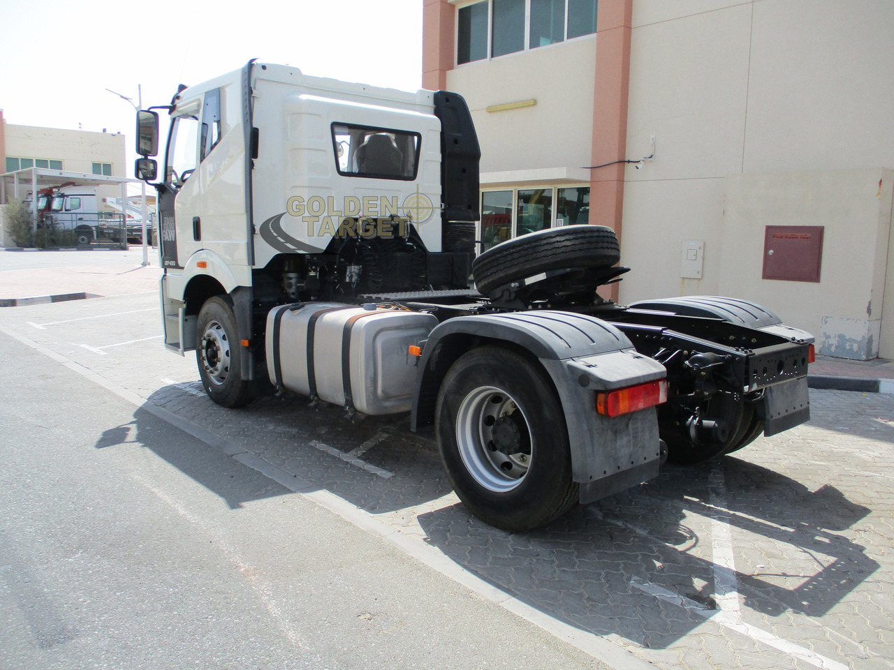 FAW J6P-420 4x2 Head Truck - Dragbil: bild 4 FAW J6P-420 4x2 Head Truck - Dragbil: bild 4