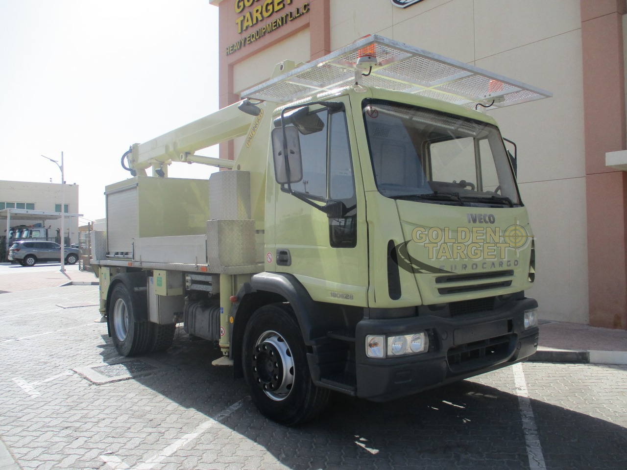 Iveco EURO CARGO 180E28 4x2 PALFINGER P180 Manlift - Billift: bild 1 Iveco EURO CARGO 180E28 4x2 PALFINGER P180 Manlift - Billift: bild 1