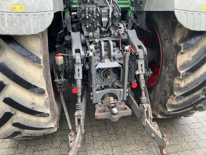 Fendt 824 Vario ProfiPlus - Traktor: bild 5 Fendt 824 Vario ProfiPlus - Traktor: bild 5