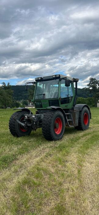 Fendt Xylon - Traktor: bild 1 Fendt Xylon - Traktor: bild 1