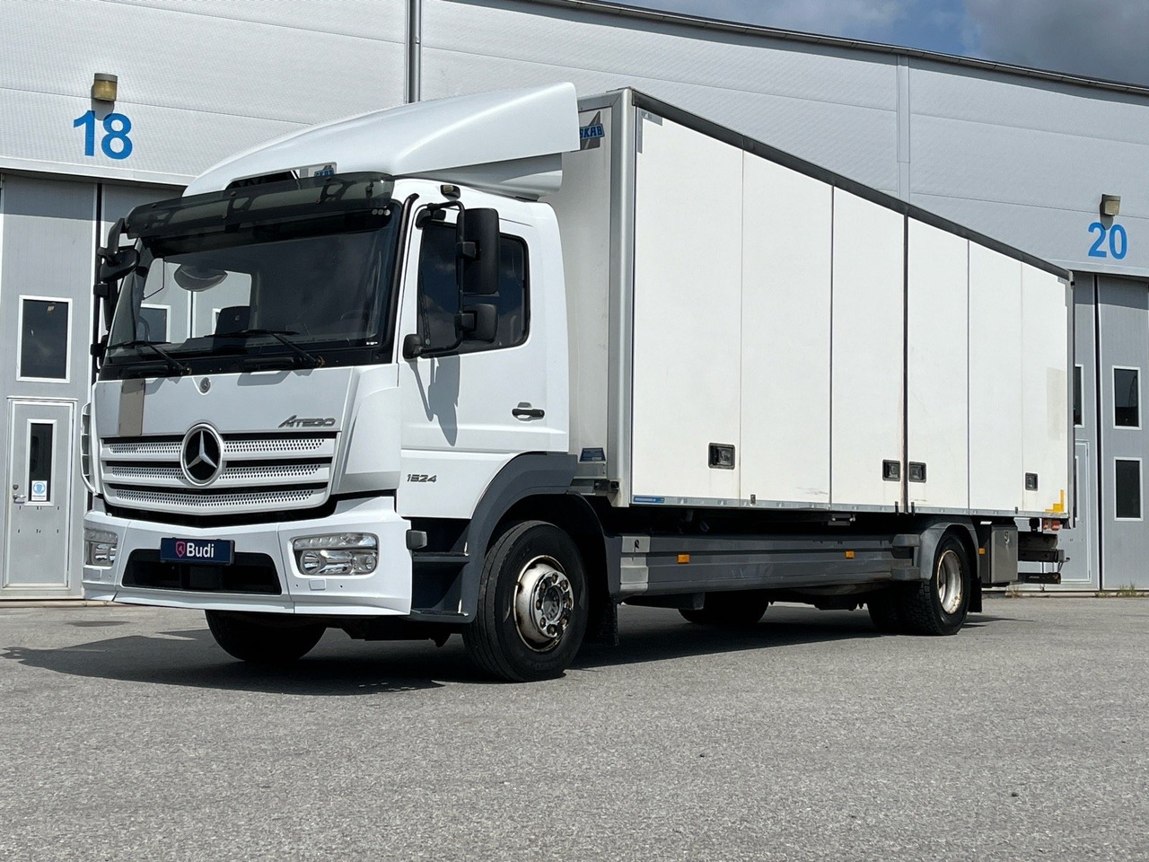 Distributionsbil Mercedes-Benz ATEGO -2019 | SKAB - Lastbil med skåp: bild 1 Distributionsbil Mercedes-Benz ATEGO -2019 | SKAB - Lastbil med skåp: bild 1