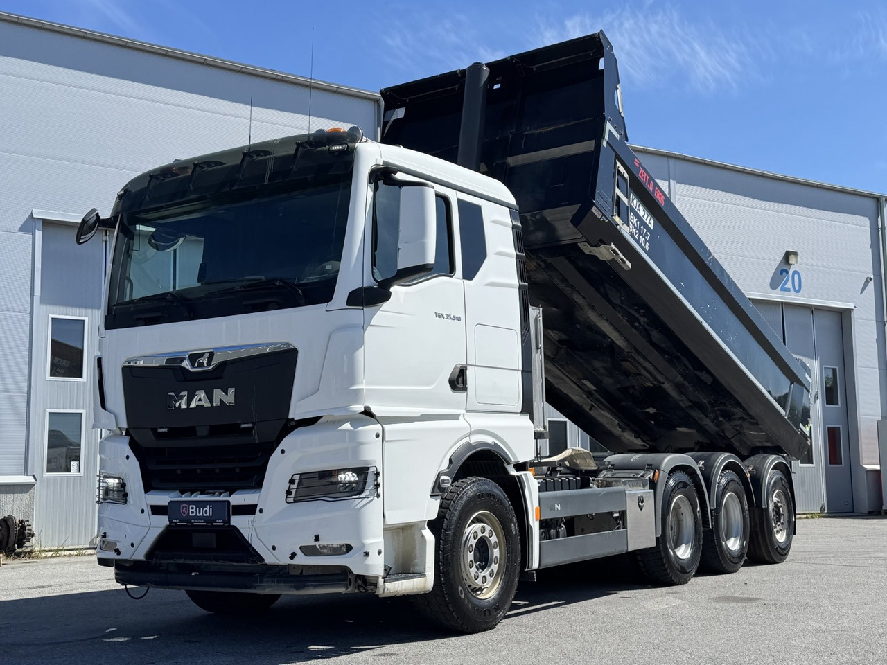Schaktbil MAN TGX 35.510 8X4-4 BL CH -2022 | Parabel luft | Tridem - Tippbil lastbil: bild 1 Schaktbil MAN TGX 35.510 8X4-4 BL CH -2022 | Parabel luft | Tridem - Tippbil lastbil: bild 1