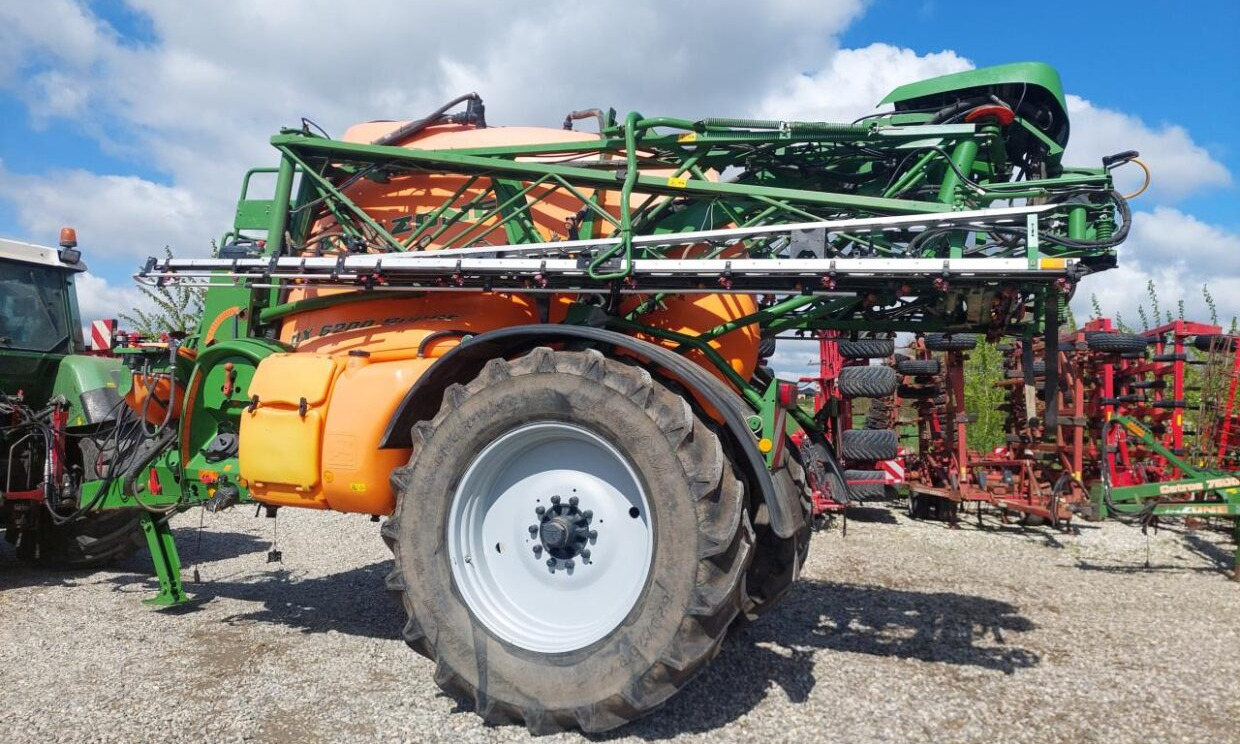 Amazone UX 6200 Super 28-30 M - Bogserad spruta: bild 4 Amazone UX 6200 Super 28-30 M - Bogserad spruta: bild 4