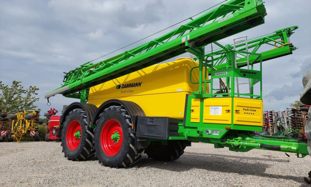 Dammann Profi Class ANP 8036 - 36m - Bogserad spruta: bild 1 Dammann Profi Class ANP 8036 - 36m - Bogserad spruta: bild 1