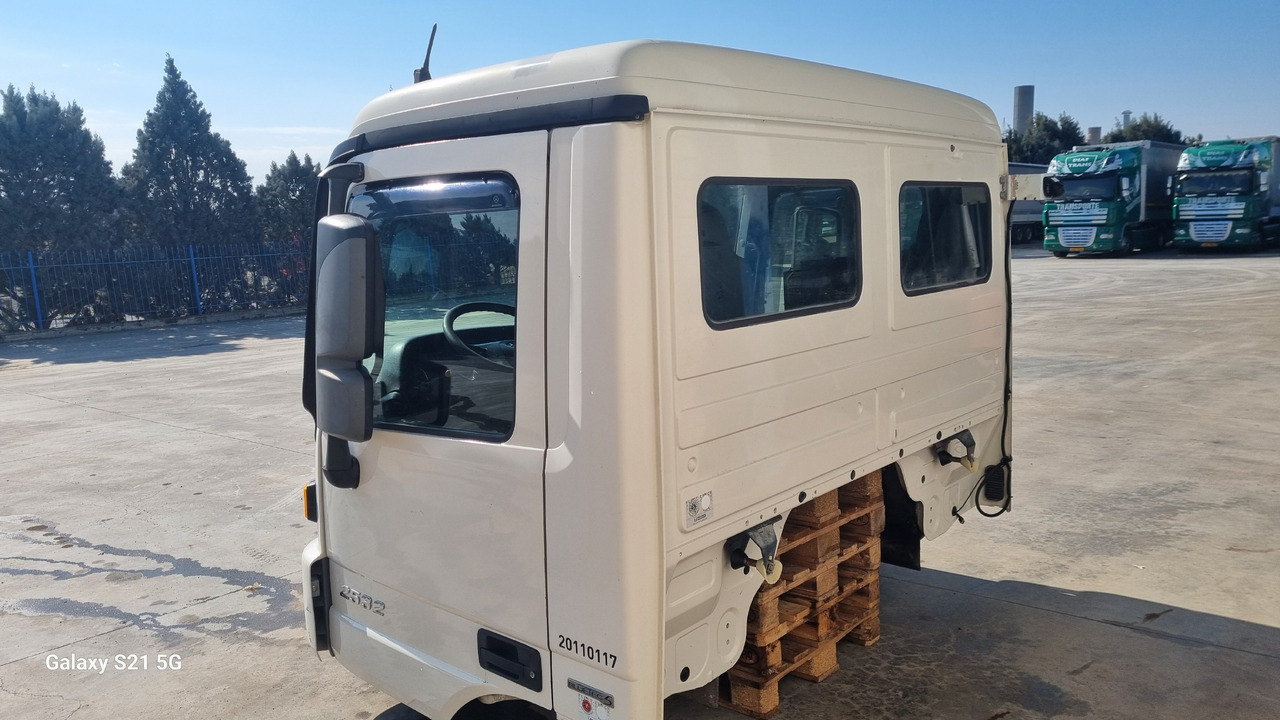 MERCEDES ACTROS MP3 - Hytt: bild 5 MERCEDES ACTROS MP3 - Hytt: bild 5