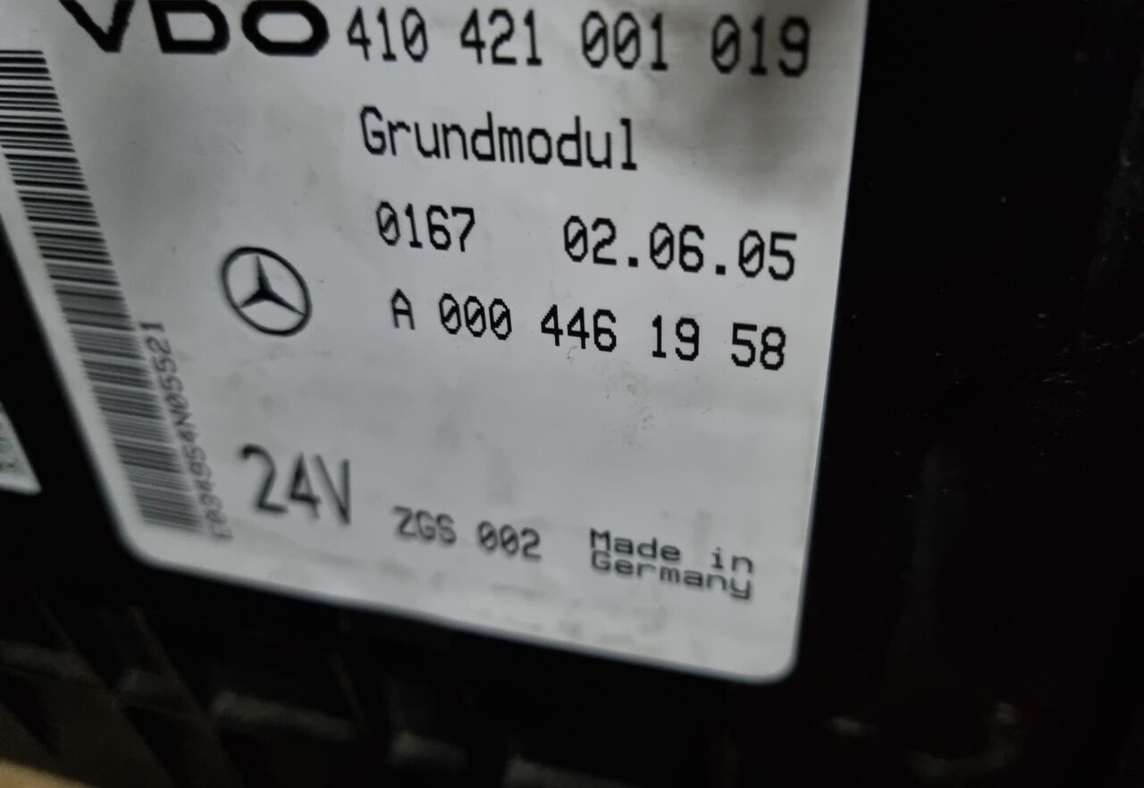 Mercedes-Benz GRUNDMODUL ACTROS MP4 A0014465158 Mercedes-Benz ACTROS MP4 EURO 6 - Säkring för Lastbil: bild 2 Mercedes-Benz GRUNDMODUL ACTROS MP4 A0014465158 Mercedes-Benz ACTROS MP4 EURO 6 - Säkring för Lastbil: bild 2