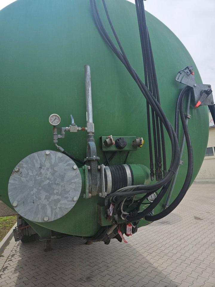 Kumm KTD 28 Güllefaß - Tanktrailer: bild 2 Kumm KTD 28 Güllefaß - Tanktrailer: bild 2