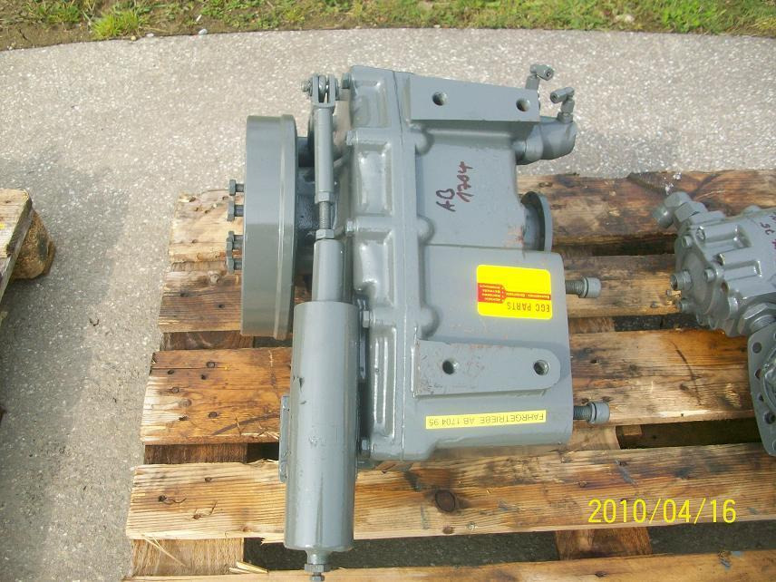 Atlas M 1704 - Transmission för Byggmaskiner: bild 1 Atlas M 1704 - Transmission för Byggmaskiner: bild 1