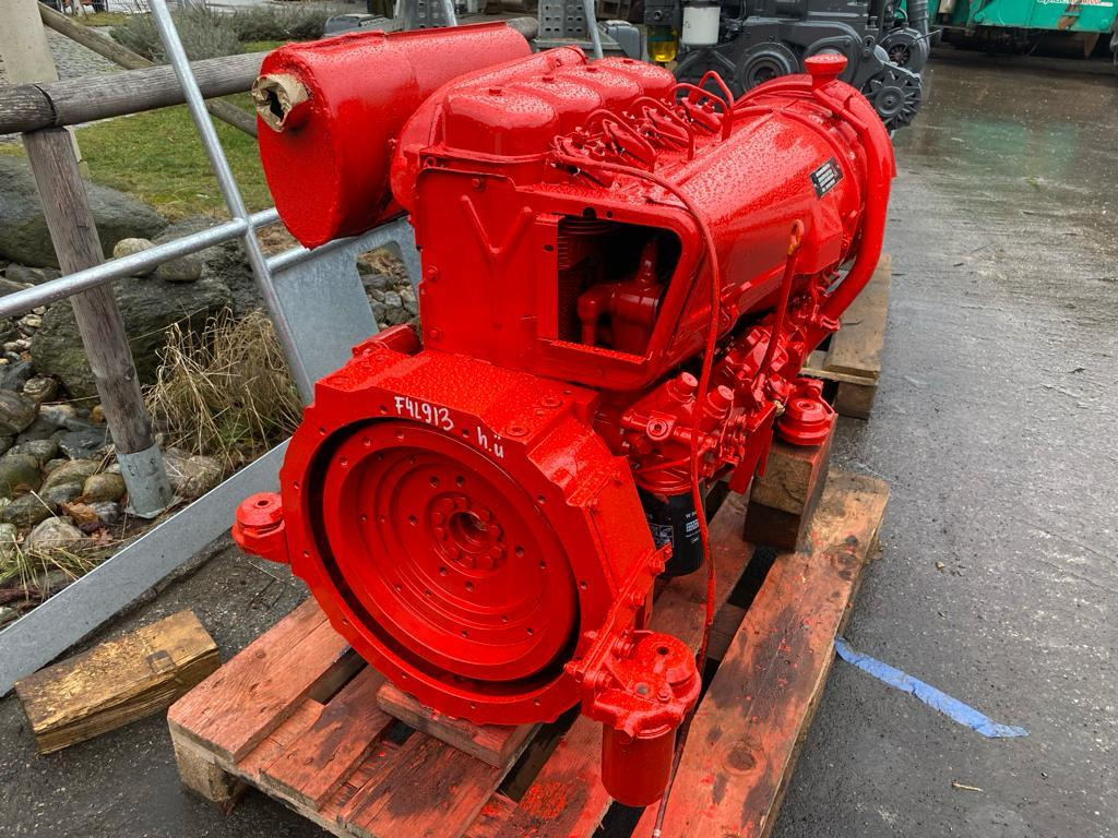 Deutz F4L913 - Motor för Byggmaskiner: bild 1 Deutz F4L913 - Motor för Byggmaskiner: bild 1