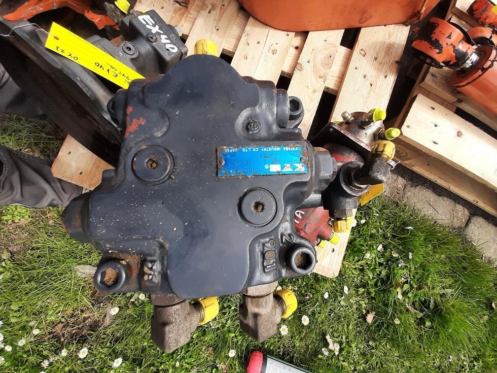 Hitachi EX 40 - Svängmotor för Byggmaskiner: bild 5 Hitachi EX 40 - Svängmotor för Byggmaskiner: bild 5