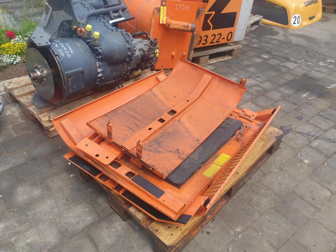 Hitachi ZX 250 - Karosseri och exteriör för Grävmaskin: bild 3 Hitachi ZX 250 - Karosseri och exteriör för Grävmaskin: bild 3