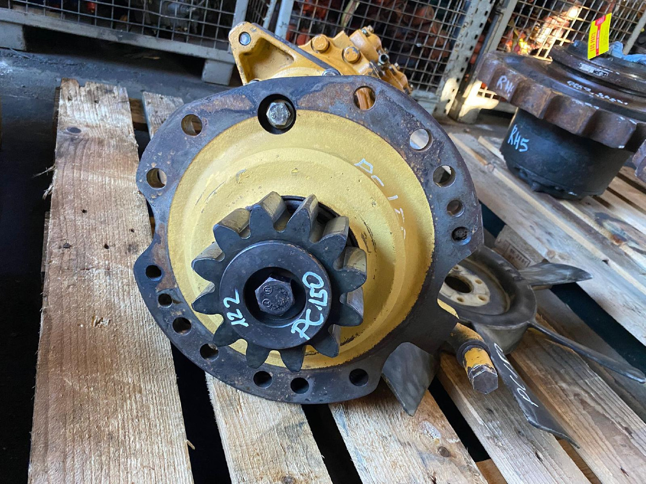 Komatsu PC 150 - Svängmotor för Byggmaskiner: bild 2 Komatsu PC 150 - Svängmotor för Byggmaskiner: bild 2