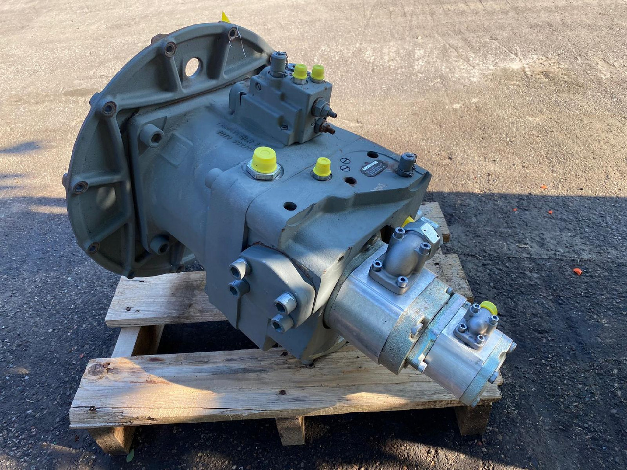 Liebherr LH 24M - Hydraulpump för Byggmaskiner: bild 1 Liebherr LH 24M - Hydraulpump för Byggmaskiner: bild 1