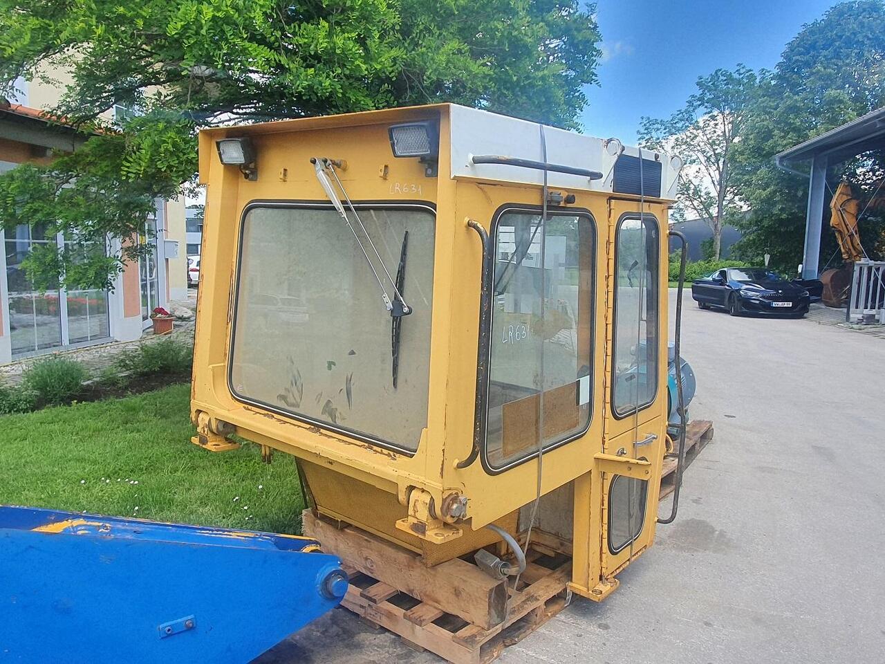 Liebherr LR 631 - Hytt för Bandlastare: bild 2 Liebherr LR 631 - Hytt för Bandlastare: bild 2