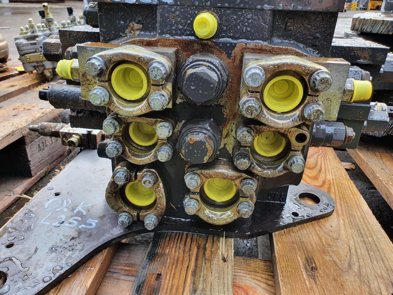 O&K L 25.5 - Hydraulventil för Hjullastare: bild 4 O&K L 25.5 - Hydraulventil för Hjullastare: bild 4