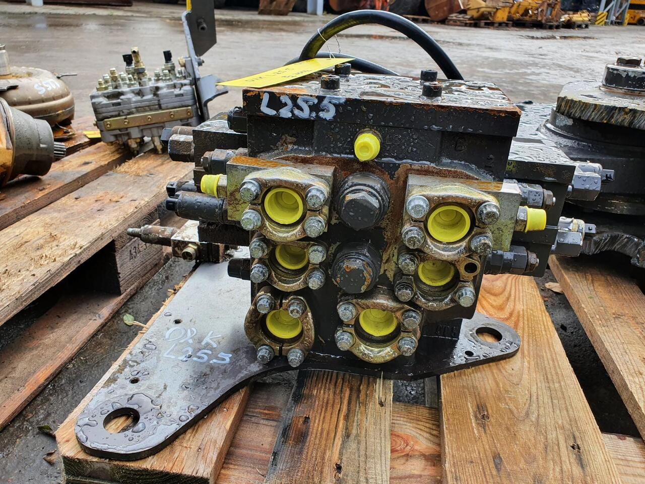O&K L 25.5 - Hydraulventil för Hjullastare: bild 3 O&K L 25.5 - Hydraulventil för Hjullastare: bild 3