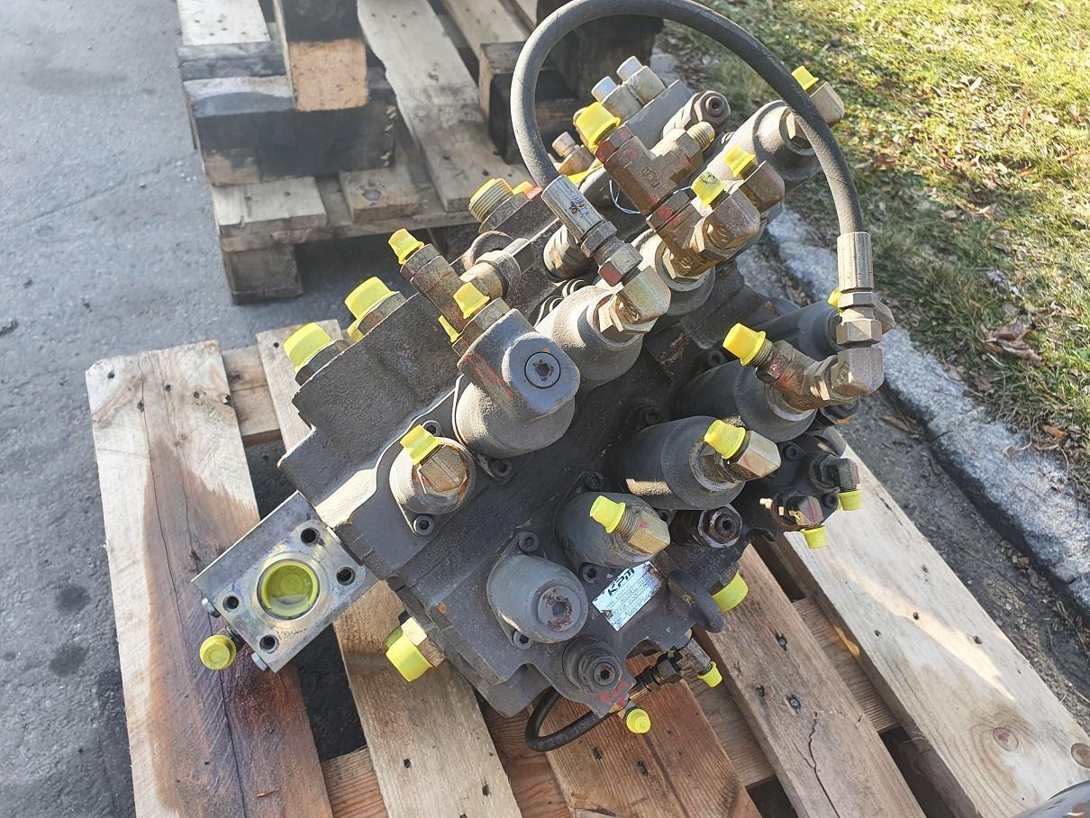 Hydraulventil för Bandgrävare O&K RH 6.6: bild 8