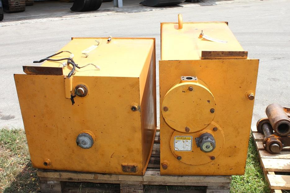 Samsung SE 130 LC - Hydrauliktank för Byggmaskiner: bild 4 Samsung SE 130 LC - Hydrauliktank för Byggmaskiner: bild 4