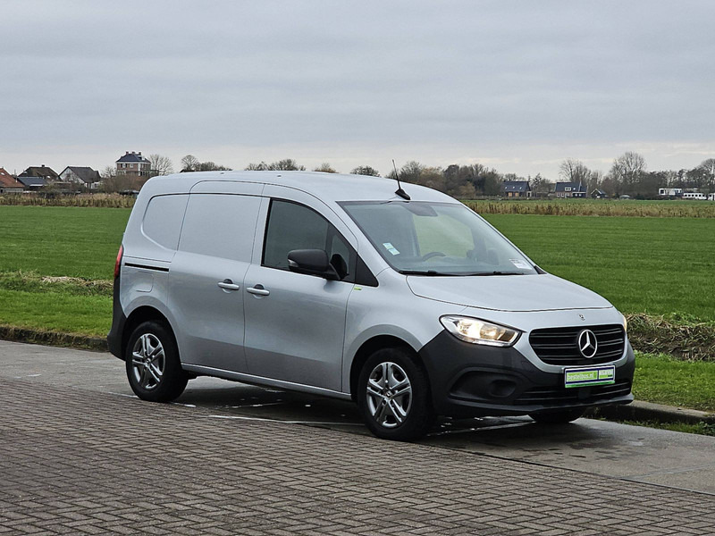 Mercedes-Benz Citan 110 CDI L1 PRO Mbux Euro6! - Volymskåp: bild 4 Mercedes-Benz Citan 110 CDI L1 PRO Mbux Euro6! - Volymskåp: bild 4