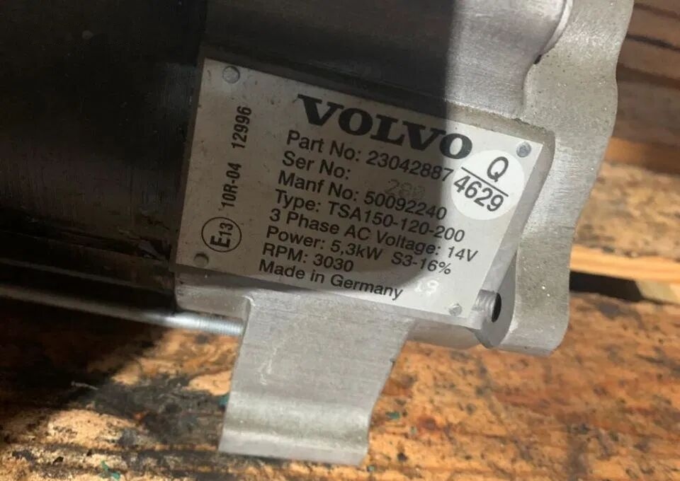 Volvo B5LH 2012 21543421 Volvo truck - Styrpump för Lastbil: bild 2 Volvo B5LH 2012 21543421 Volvo truck - Styrpump för Lastbil: bild 2