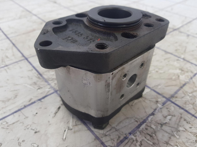 Bosch Bosch gear pump - Hydraulpump för Lyftkran: bild 2 Bosch Bosch gear pump - Hydraulpump för Lyftkran: bild 2