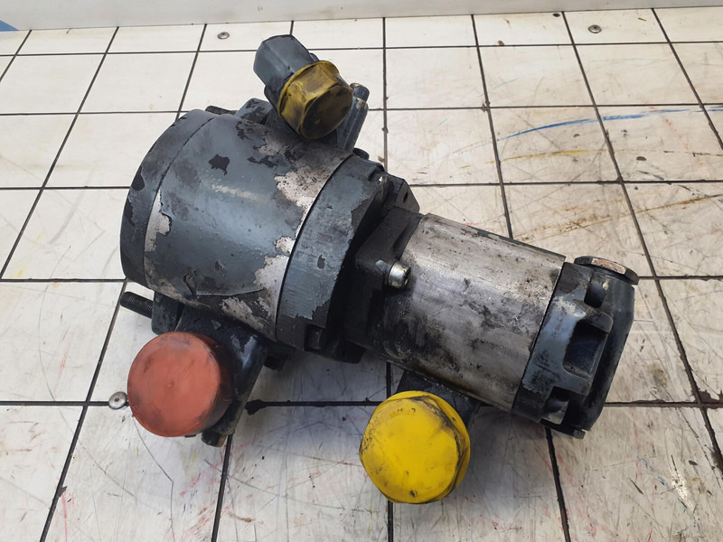 Bosch LTM 1060 dual gear pump - Hydraulpump för Lyftkran: bild 2 Bosch LTM 1060 dual gear pump - Hydraulpump för Lyftkran: bild 2