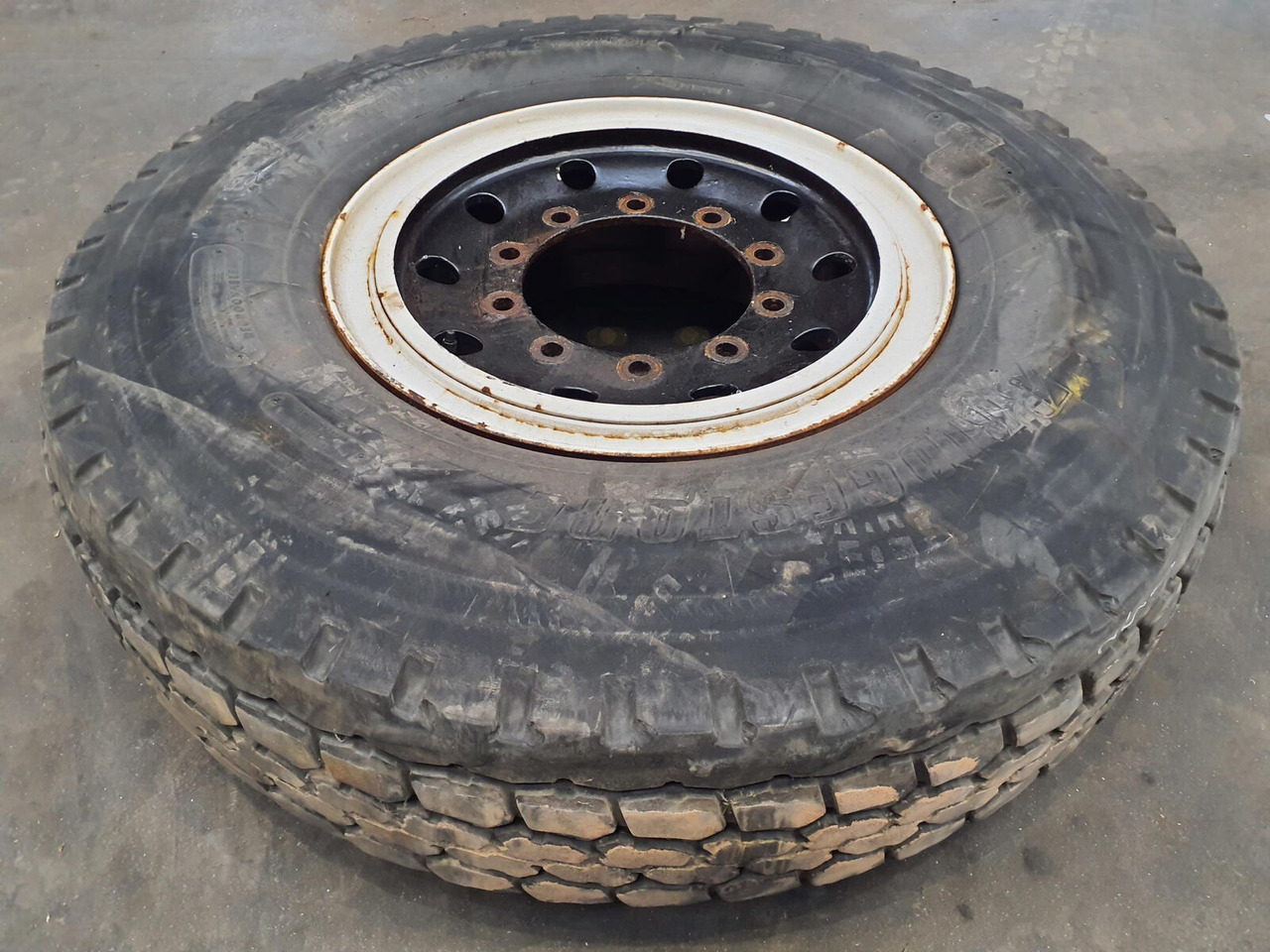 Bridgestone Wheel 385/95R25 10 4.7 3p - Komplett hjul för Lyftkran: bild 2 Bridgestone Wheel 385/95R25 10 4.7 3p - Komplett hjul för Lyftkran: bild 2