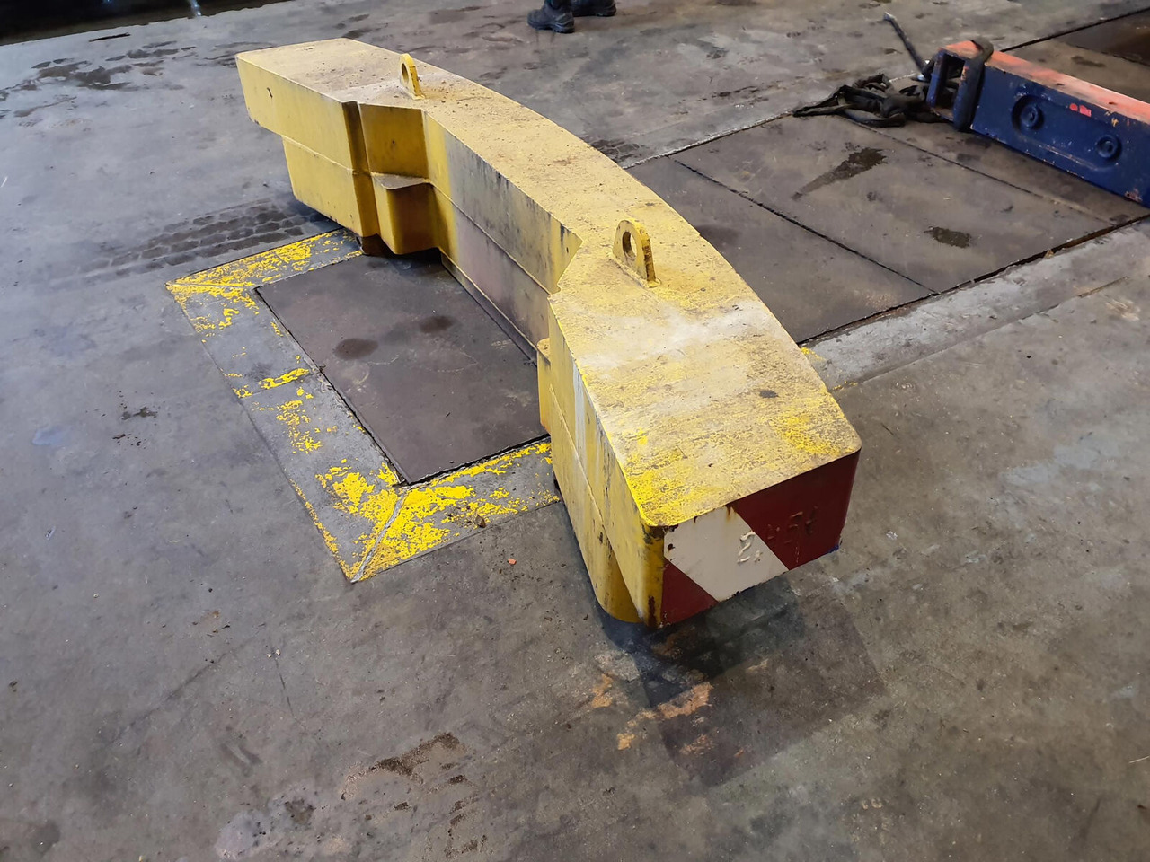 FAUN ATF 45 counterweight 2,45 ton - Motvikt för Mobilkran: bild 4 FAUN ATF 45 counterweight 2,45 ton - Motvikt för Mobilkran: bild 4