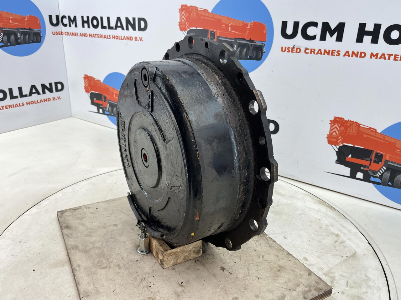 Grove GMK 3050 planetary gear 12-23-60-34-3pl-H135-46 - Slutdrev för Mobilkran: bild 2 Grove GMK 3050 planetary gear 12-23-60-34-3pl-H135-46 - Slutdrev för Mobilkran: bild 2