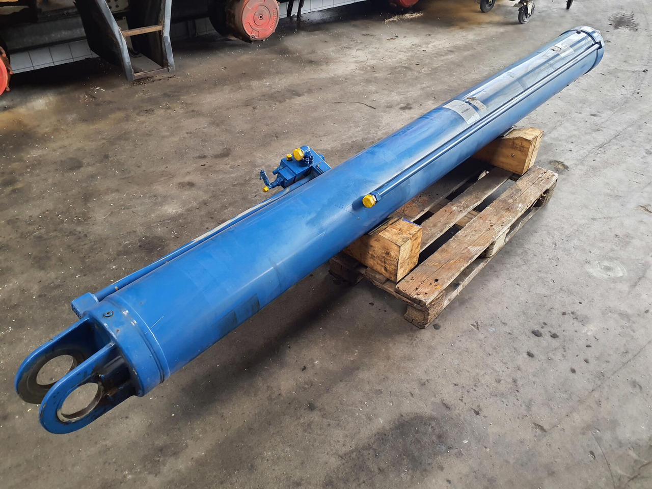 Liebherr LTM 1050-3.1 boom cylinder - Hydraulcylinder för Lyftkran: bild 4 Liebherr LTM 1050-3.1 boom cylinder - Hydraulcylinder för Lyftkran: bild 4