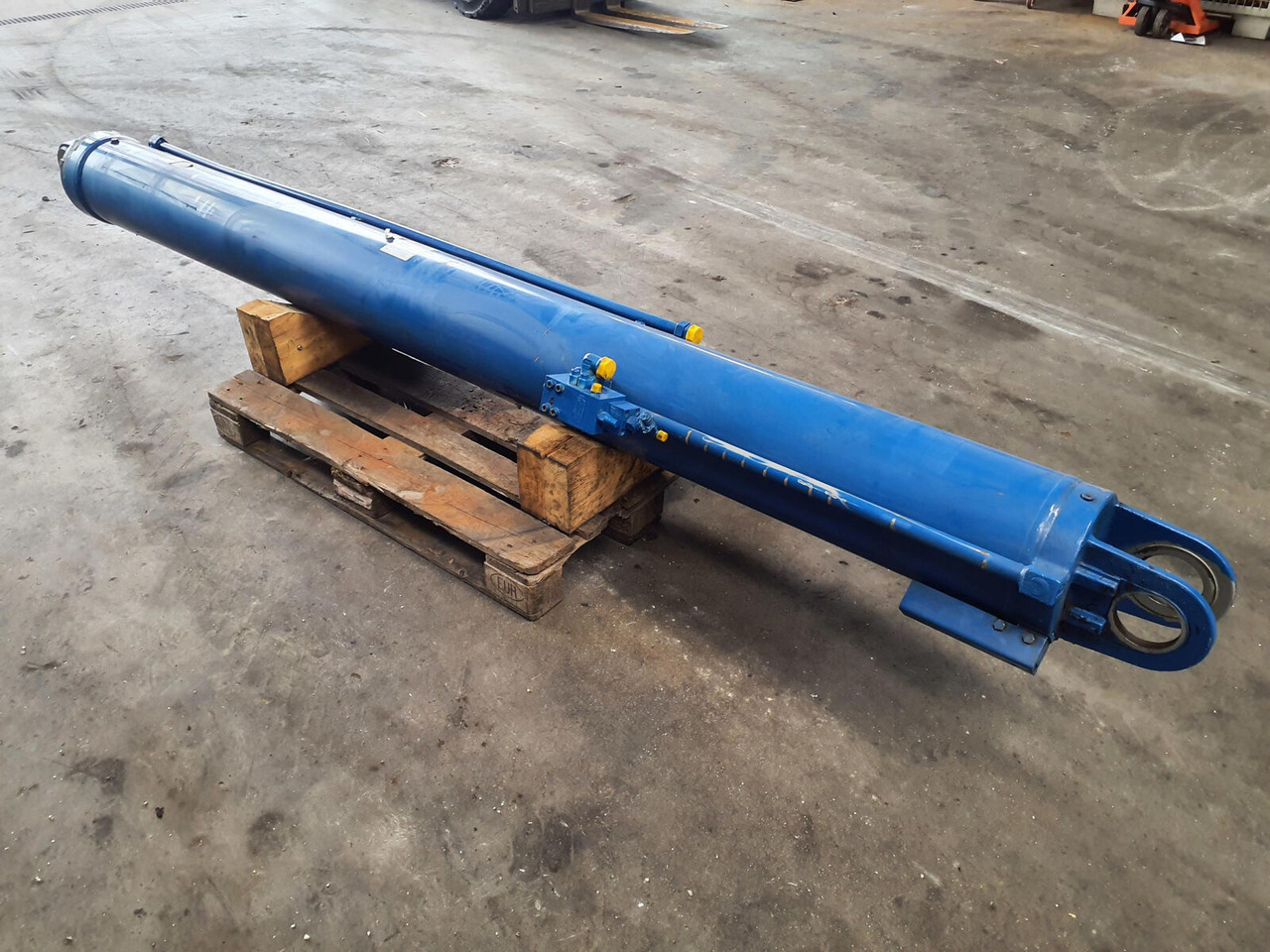 Liebherr LTM 1050-3.1 boom cylinder - Hydraulcylinder för Lyftkran: bild 1 Liebherr LTM 1050-3.1 boom cylinder - Hydraulcylinder för Lyftkran: bild 1
