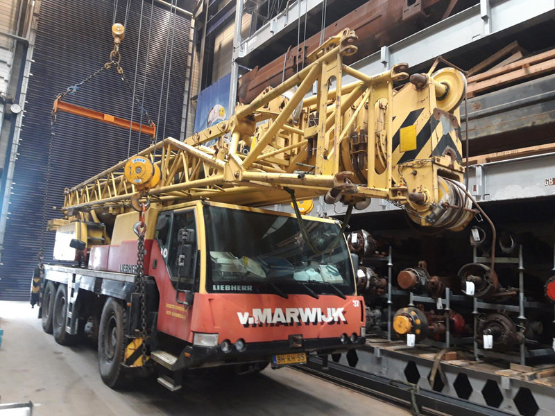 Liebherr LTM 1060-2 - Allterrängkran: bild 1 Liebherr LTM 1060-2 - Allterrängkran: bild 1