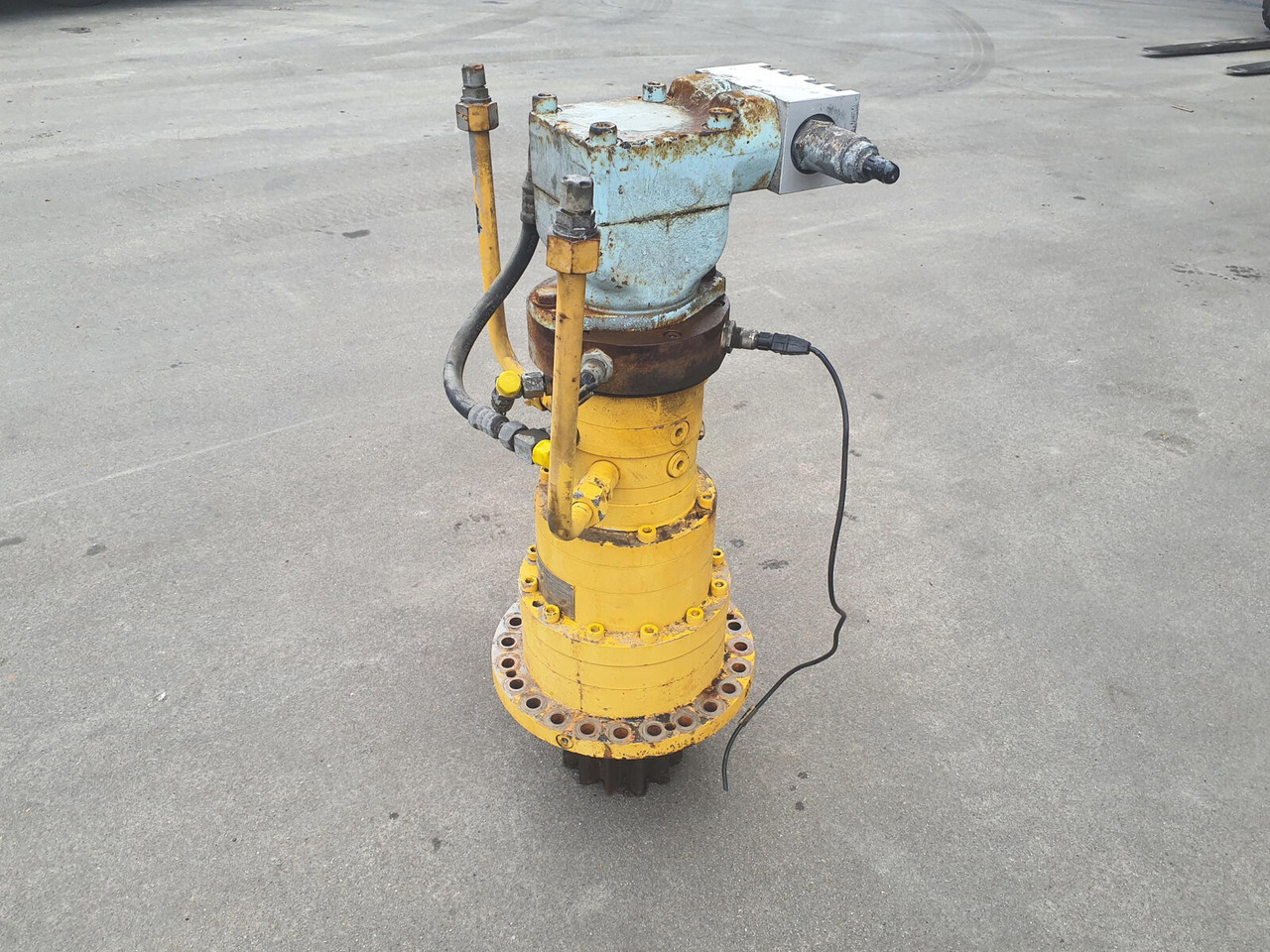 Liebherr LTM 1060-2 Slewing gear - Svängmotor för Mobilkran: bild 1 Liebherr LTM 1060-2 Slewing gear - Svängmotor för Mobilkran: bild 1