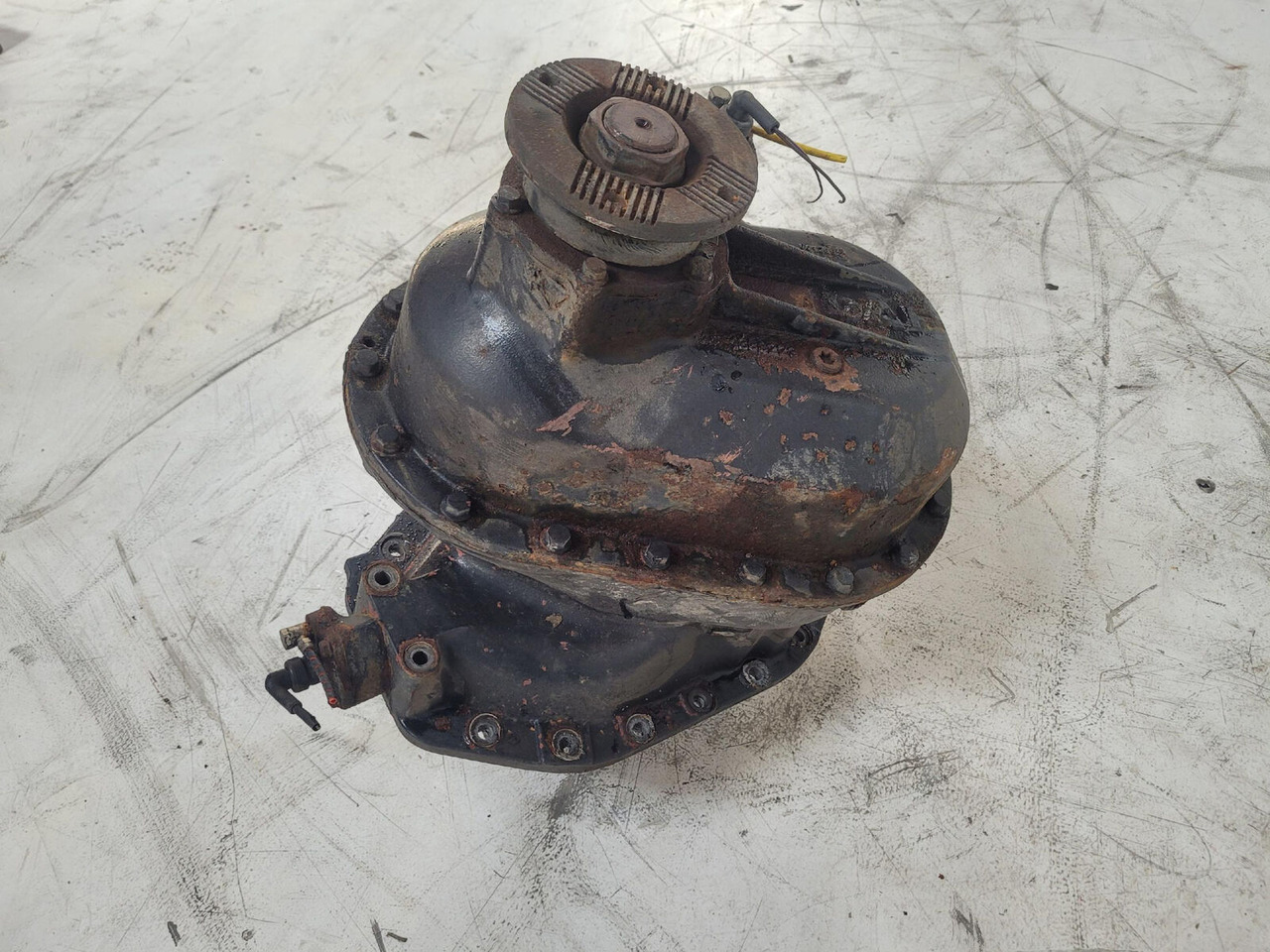 Spierings SK-598 AT 5 mid differential axle 3 - Differential för Mobilkran: bild 1 Spierings SK-598 AT 5 mid differential axle 3 - Differential för Mobilkran: bild 1