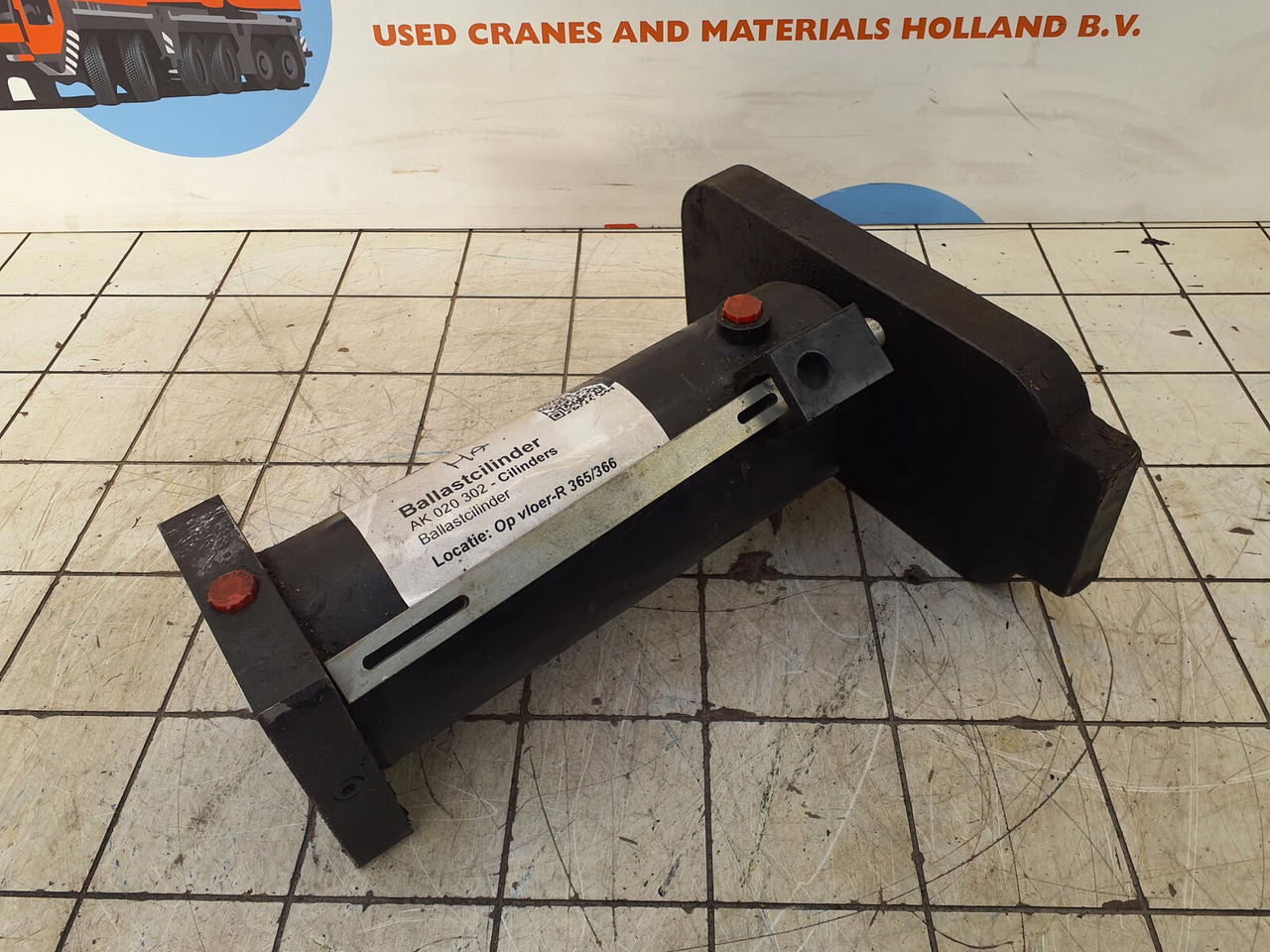 Terex AC 155 counterweight lift cylinder - Hydraulcylinder för Mobilkran: bild 1 Terex AC 155 counterweight lift cylinder - Hydraulcylinder för Mobilkran: bild 1